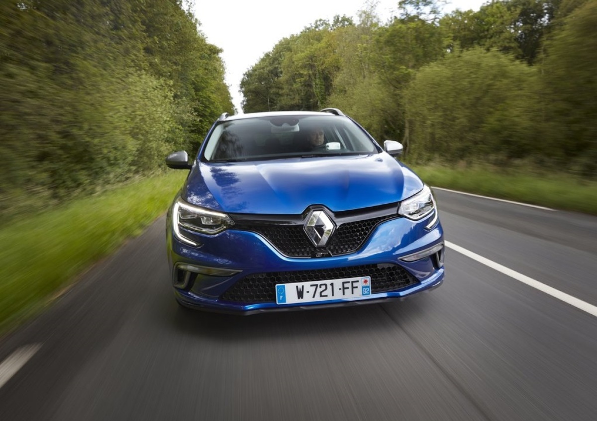 Renault-Megane Estate-2017-1024-28