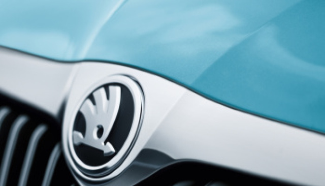 c5a1koda fabia roomster nove new logo skoda