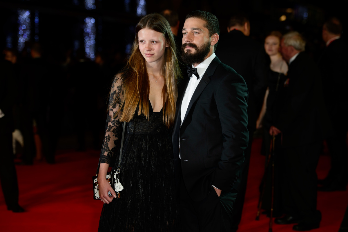 Mia Goth a jej manžel Shia LaBeouf 