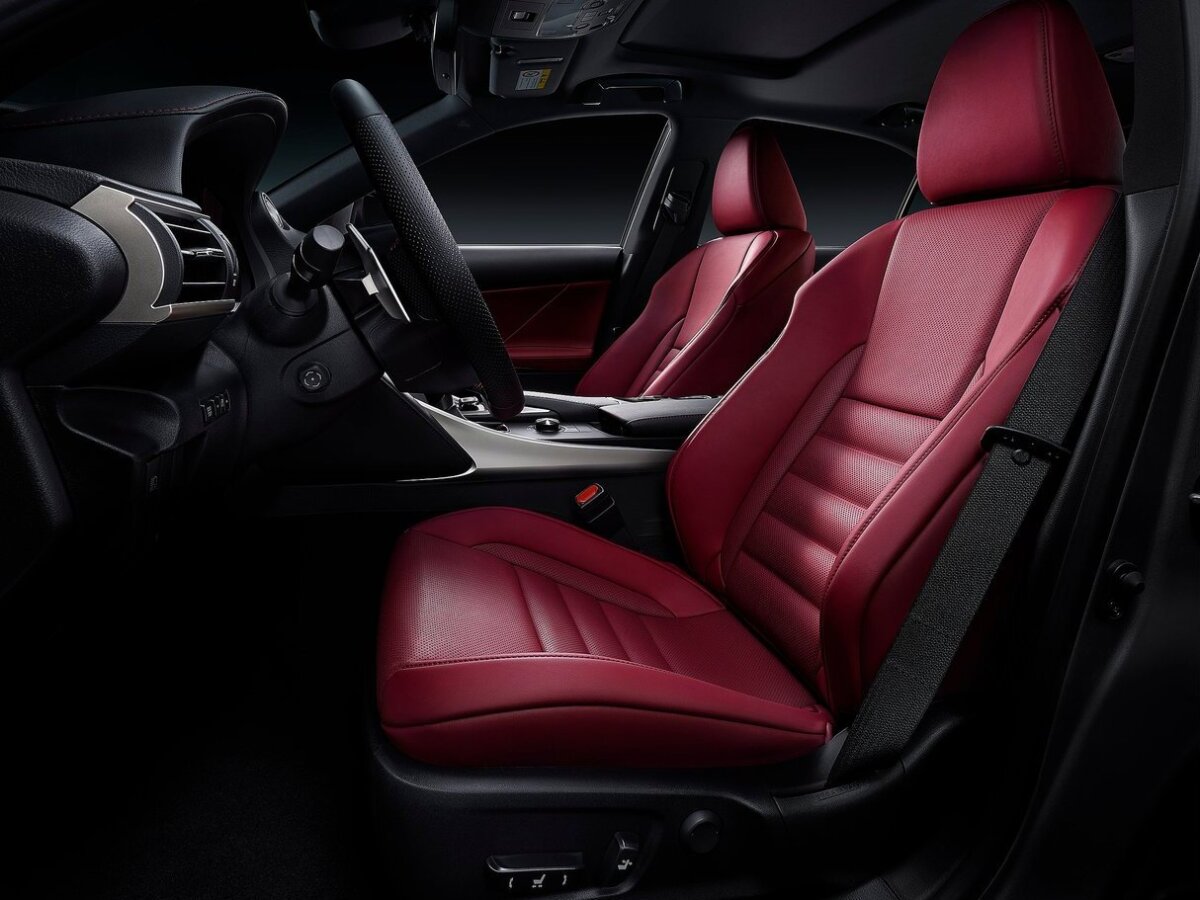 Lexus IS - 2016