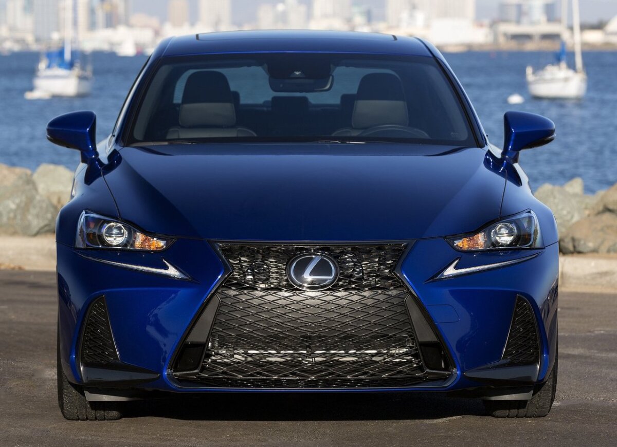 Lexus IS - 2016