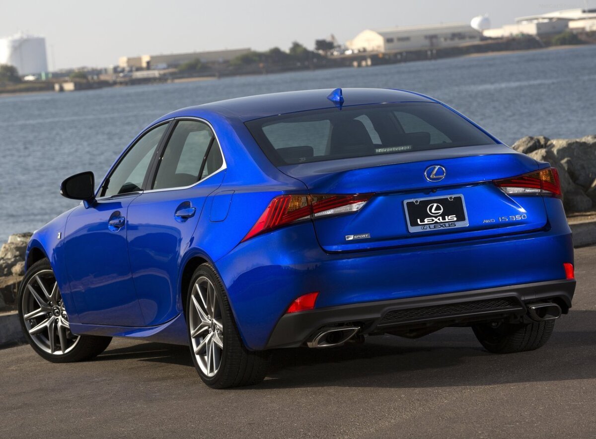 Lexus IS - 2016