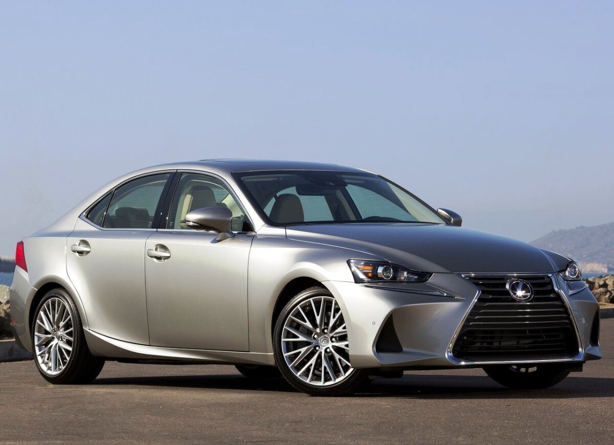 Lexus IS - 2016