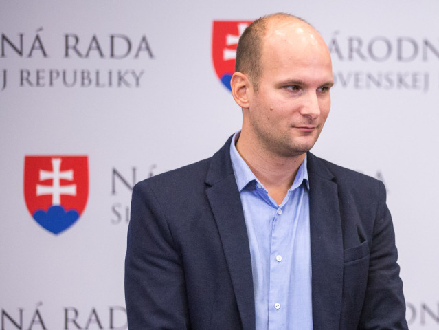 lipšic, grendel