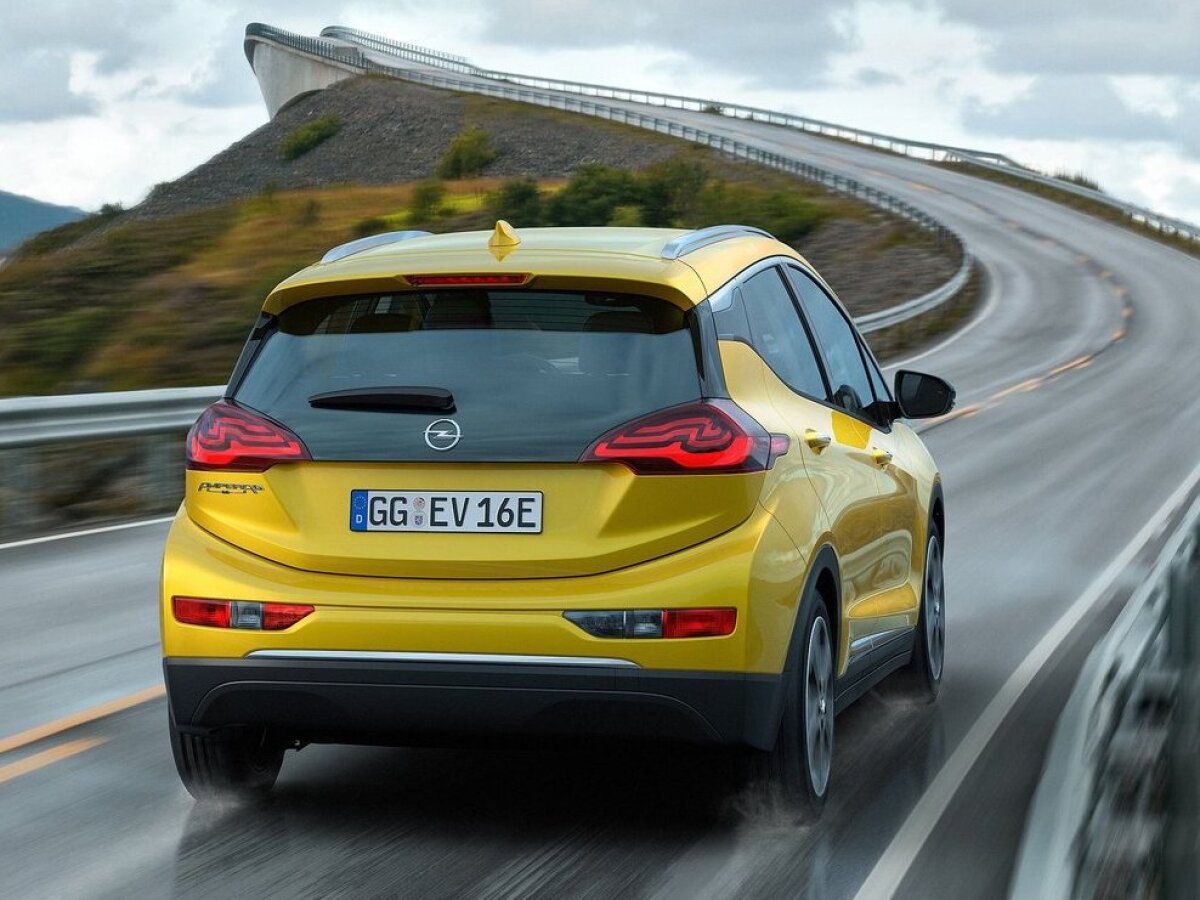 Opel Ampera-e - 2016