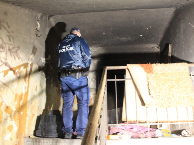 žilina, požiar, policajti