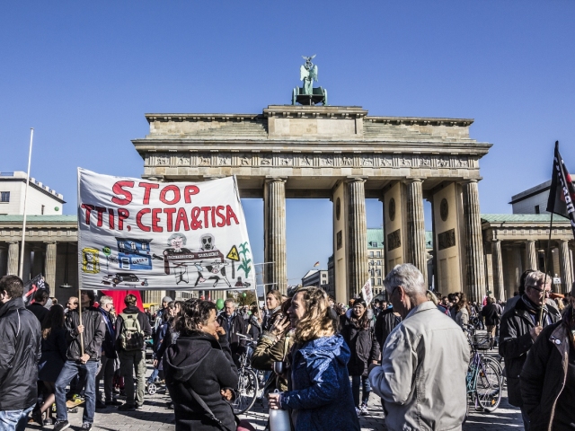 protesty, ceta, kanada, belgicko