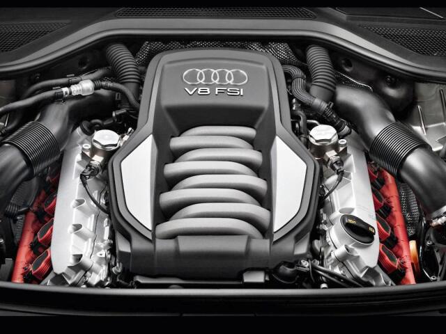 Audi A8 - motor FSI