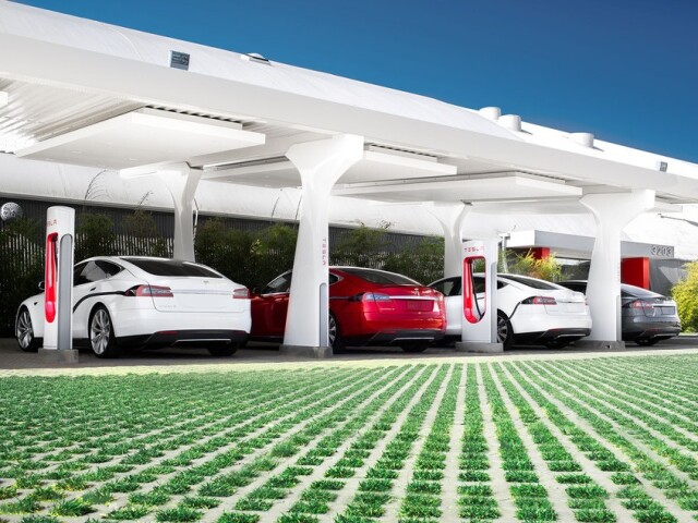 Tesla - Supercharger