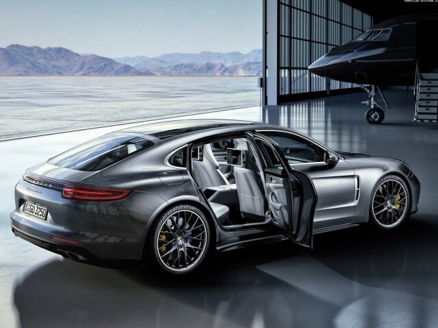 Porsche Panamera Executive - 2016
