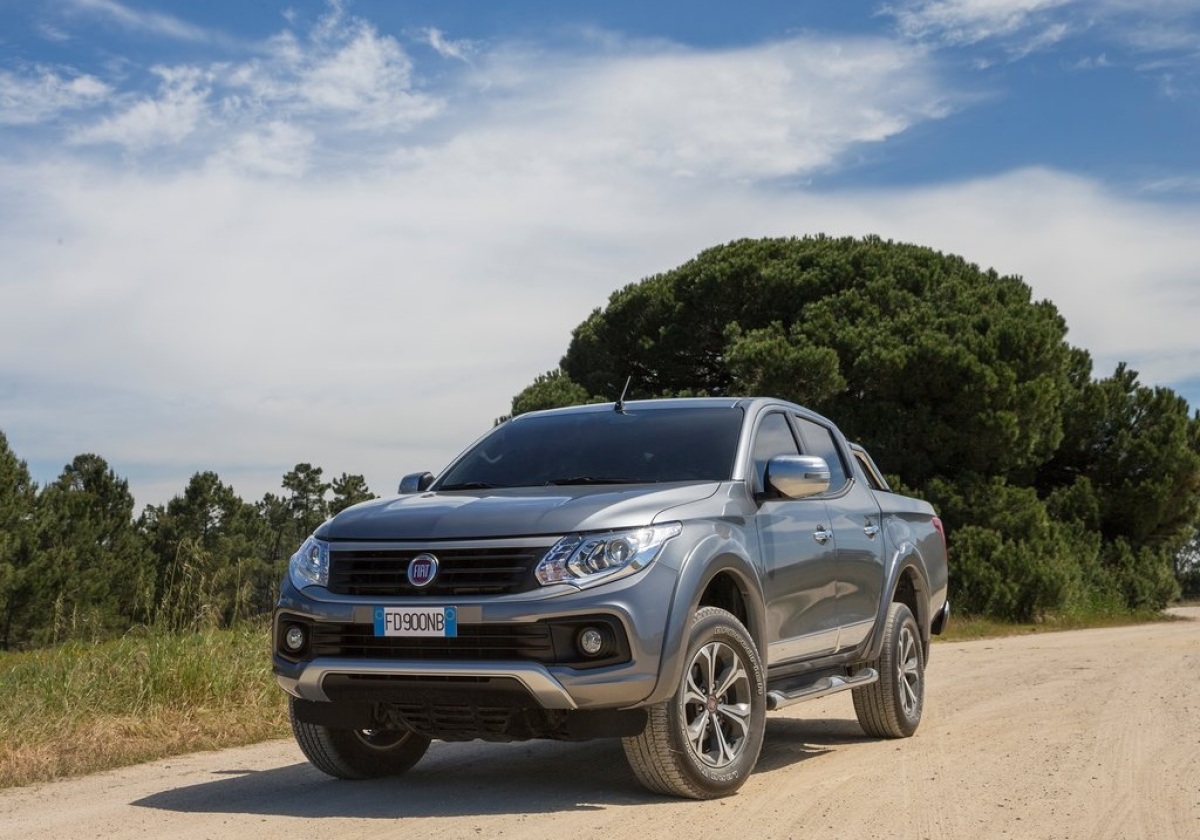 Fiat-Fullback-2016-1024-0b