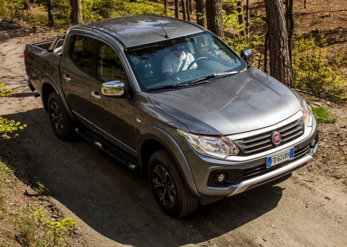 Fiat-Fullback-2016-1024-0e