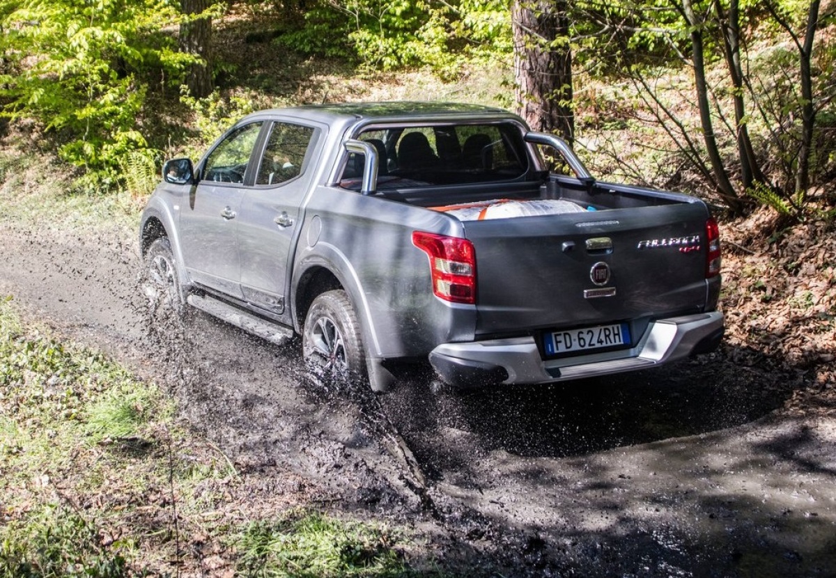 Fiat-Fullback-2016-1024-30