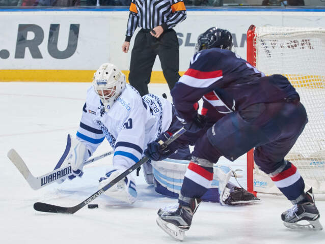 Žiga Jeglič, Ben Scrivens, dynamo Minsk