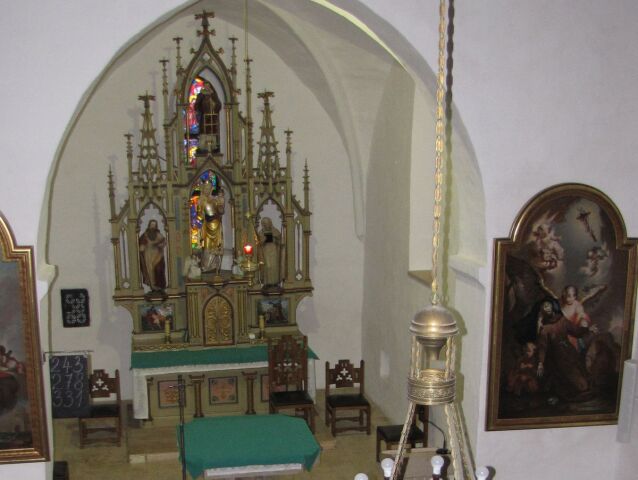 brutovce, kostol, oltár,