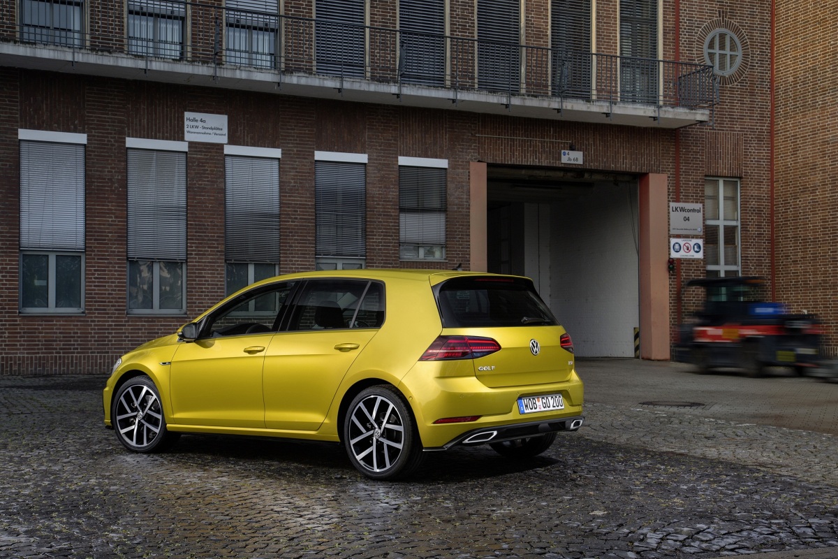 Golf inzercia