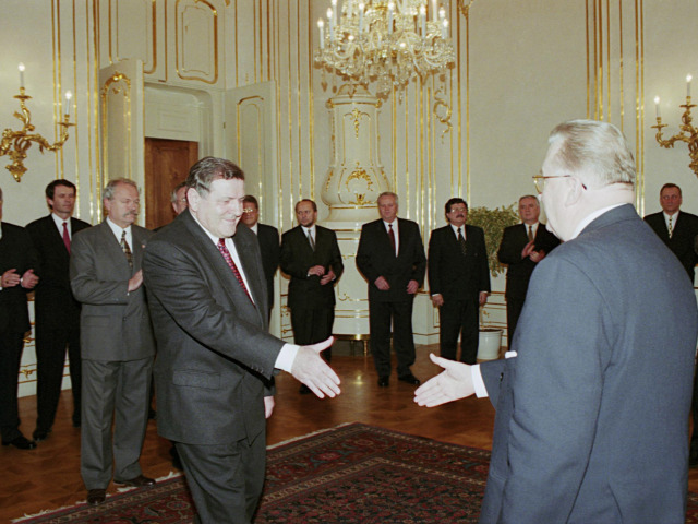 Mečiar, Kováč, amnestie, 1998, prezidentský palác