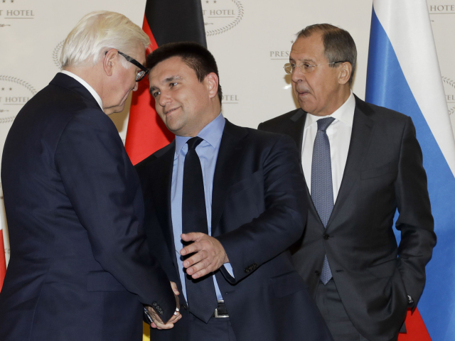 Frank–Walter Steinmeier, Pavlo Klimkin, Sergej Lavrov,