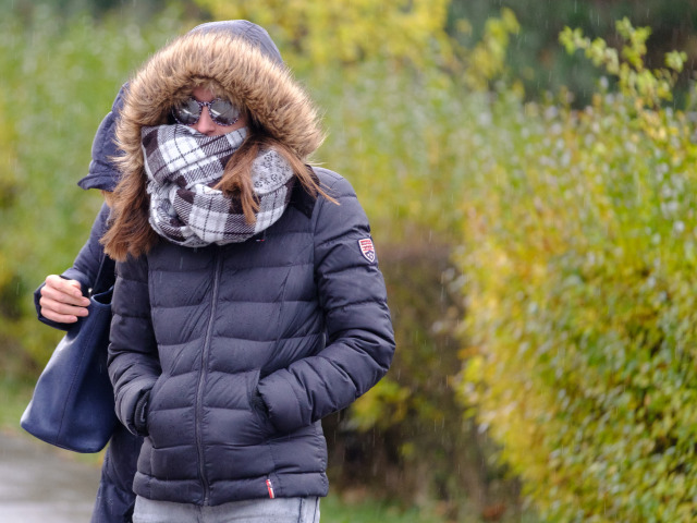 Silná búrka Austen bičuje Európu, vietor dosahuje 130 km/h. Slovensko čaká prudká zmena počasia, na horách hrozí víchrica