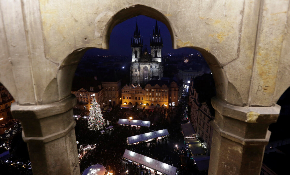Vianoce, Praha, Stamomestské námestie, stromček