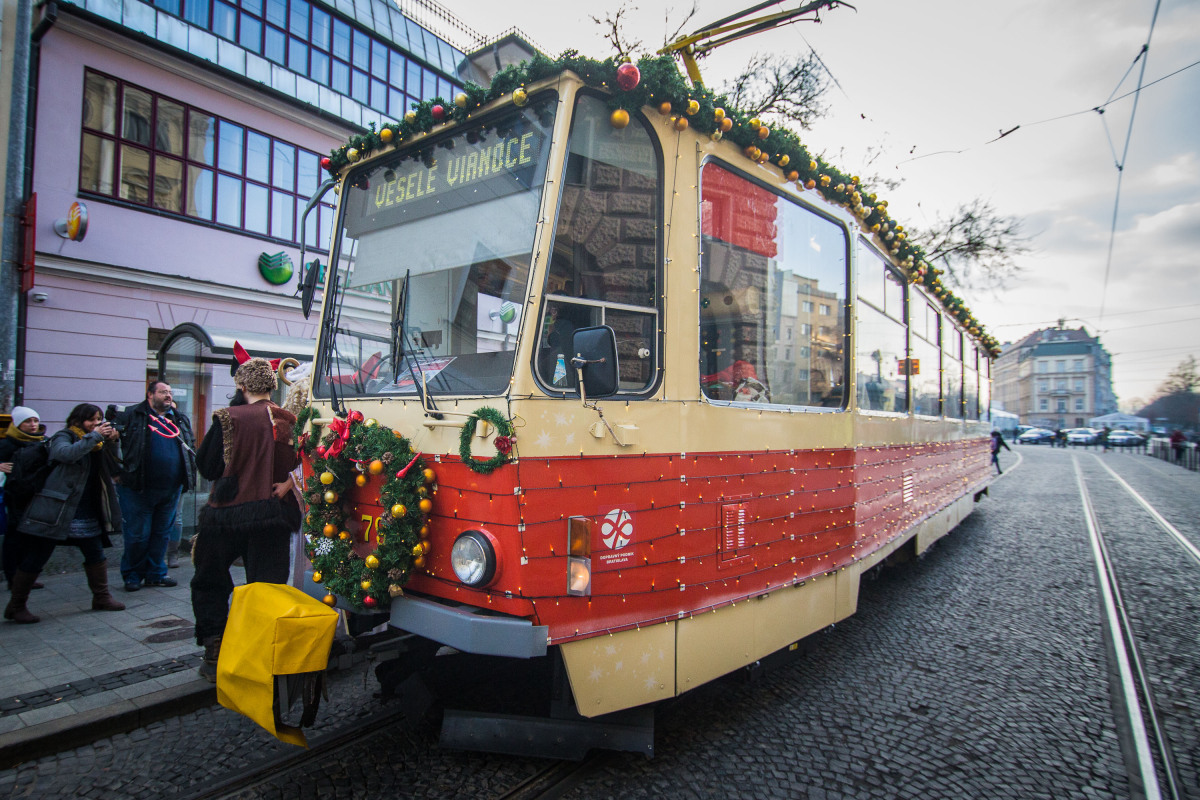 BRATISLAVA: Vianočná električka