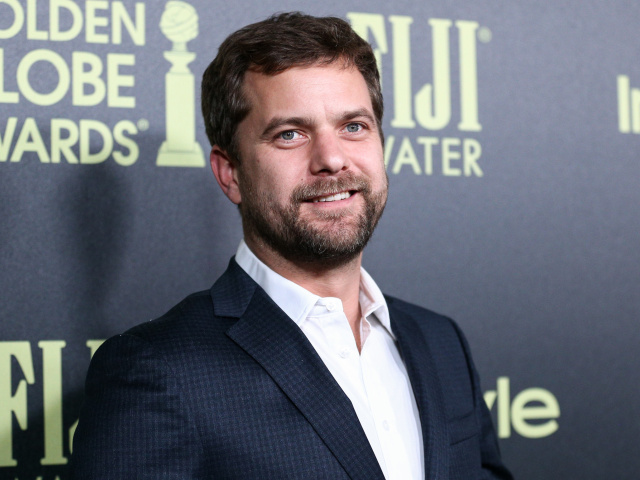 Joshua Jackson na archívnom zábere.