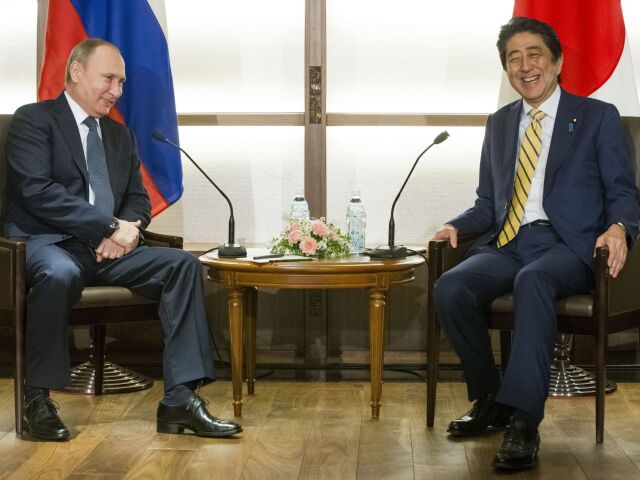 Vladimir Putin, Šinzó Abe,