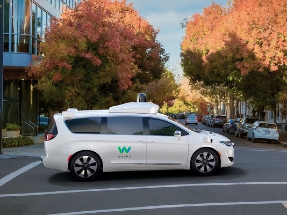 Google Waymo - Chrysler Pacifica
