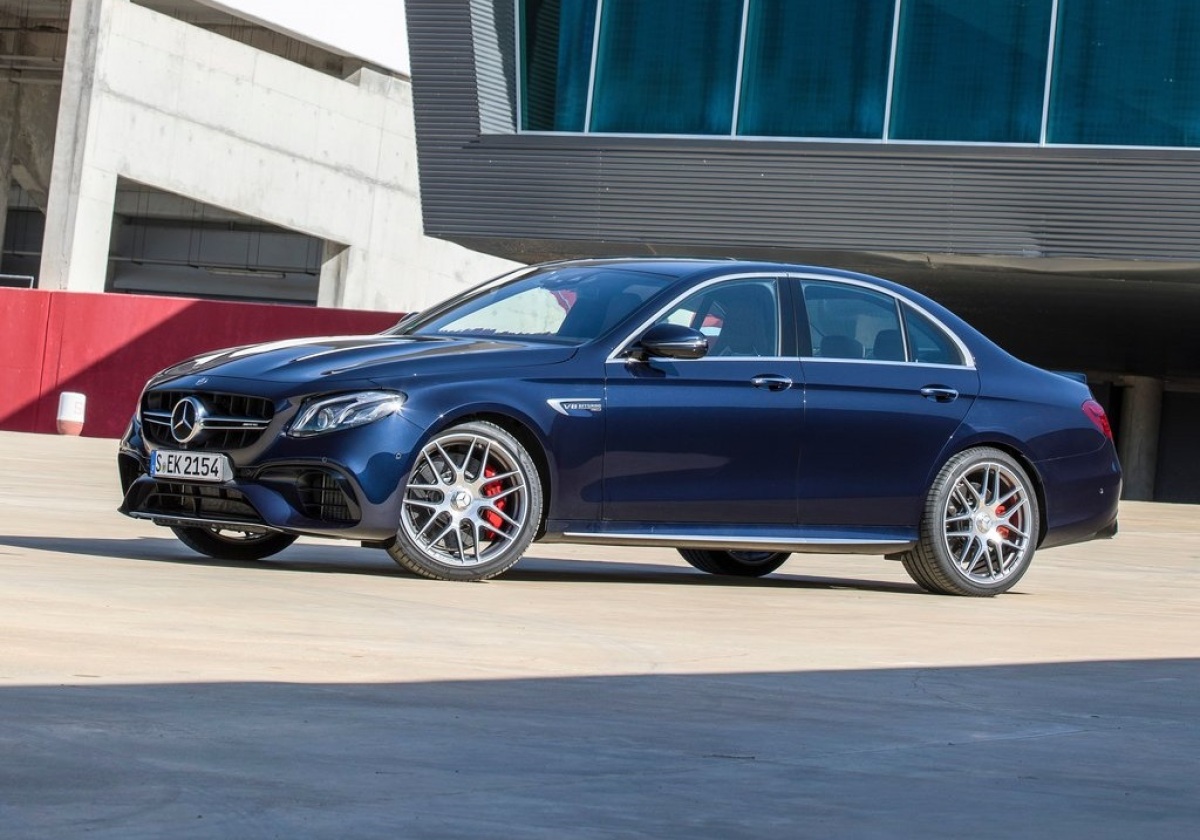 Mercedes-Benz-E63 AMG-2017-1024-07