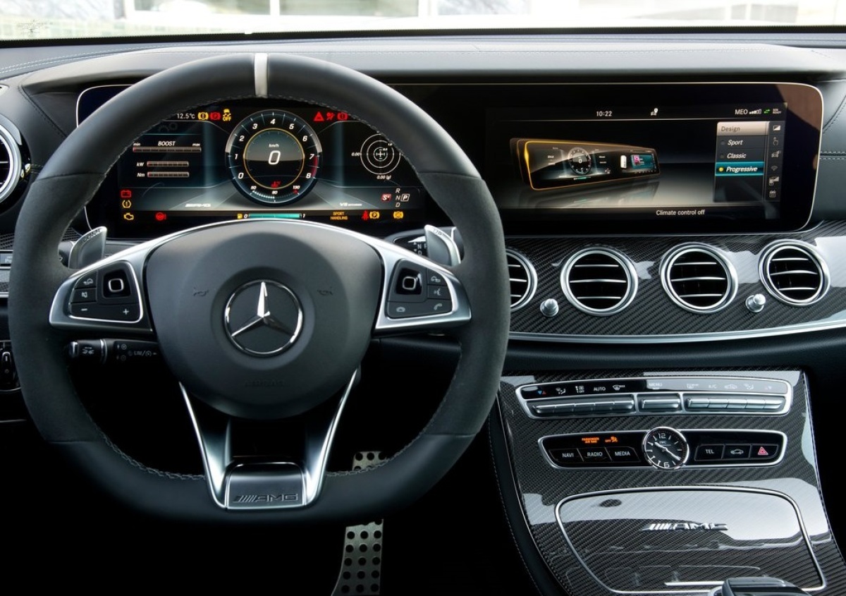 Mercedes-Benz-E63 AMG-2017-1024-ac