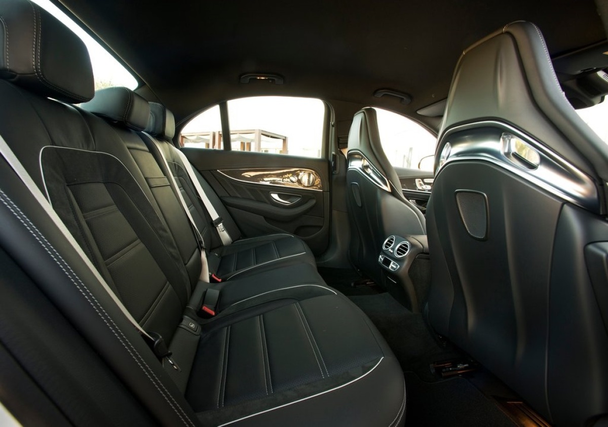 Mercedes-Benz-E63 AMG-2017-1024-b8