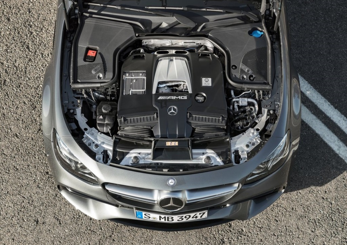 Mercedes-Benz-E63 AMG-2017-1024-e0