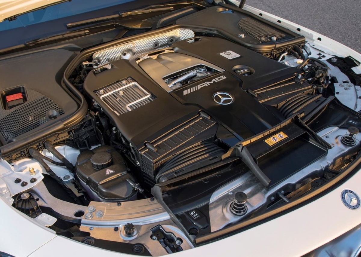 Mercedes-Benz-E63 AMG-2017-1024-e4