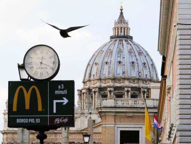 McDonald's, Rím Vatikán