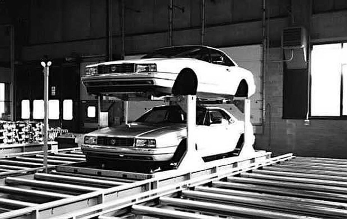 Cadillac Allanté - história