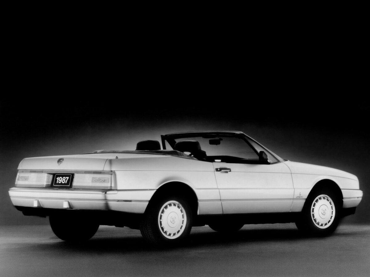 Cadillac Allanté - história