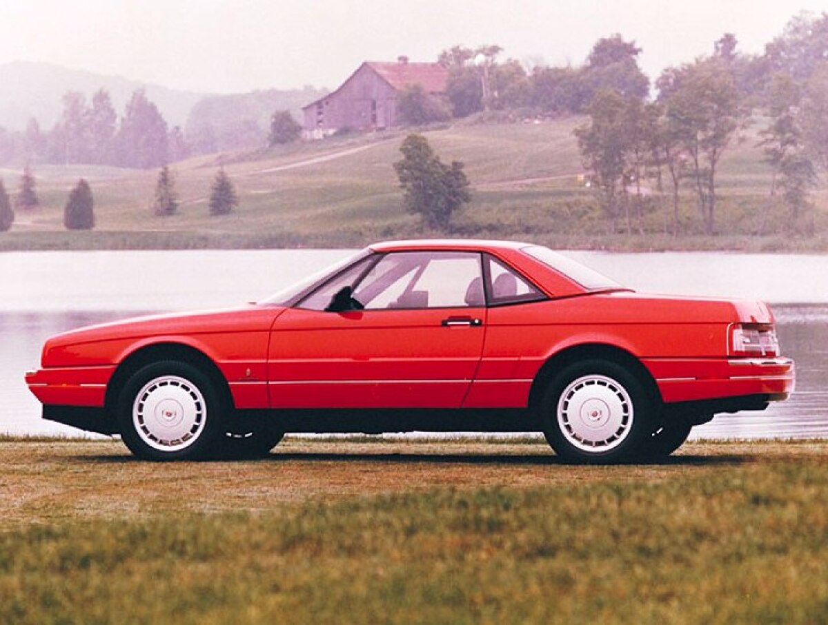 Cadillac Allanté - história