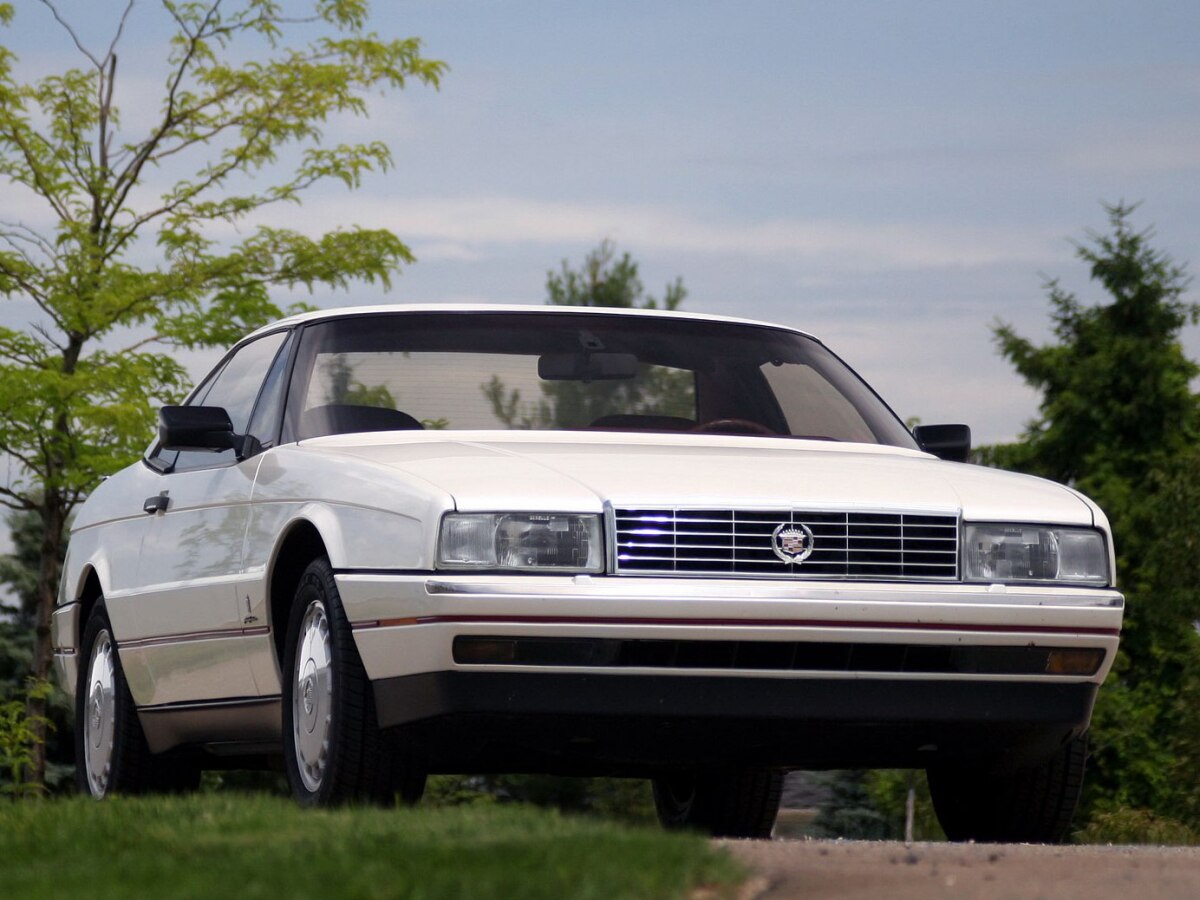Cadillac Allanté - história
