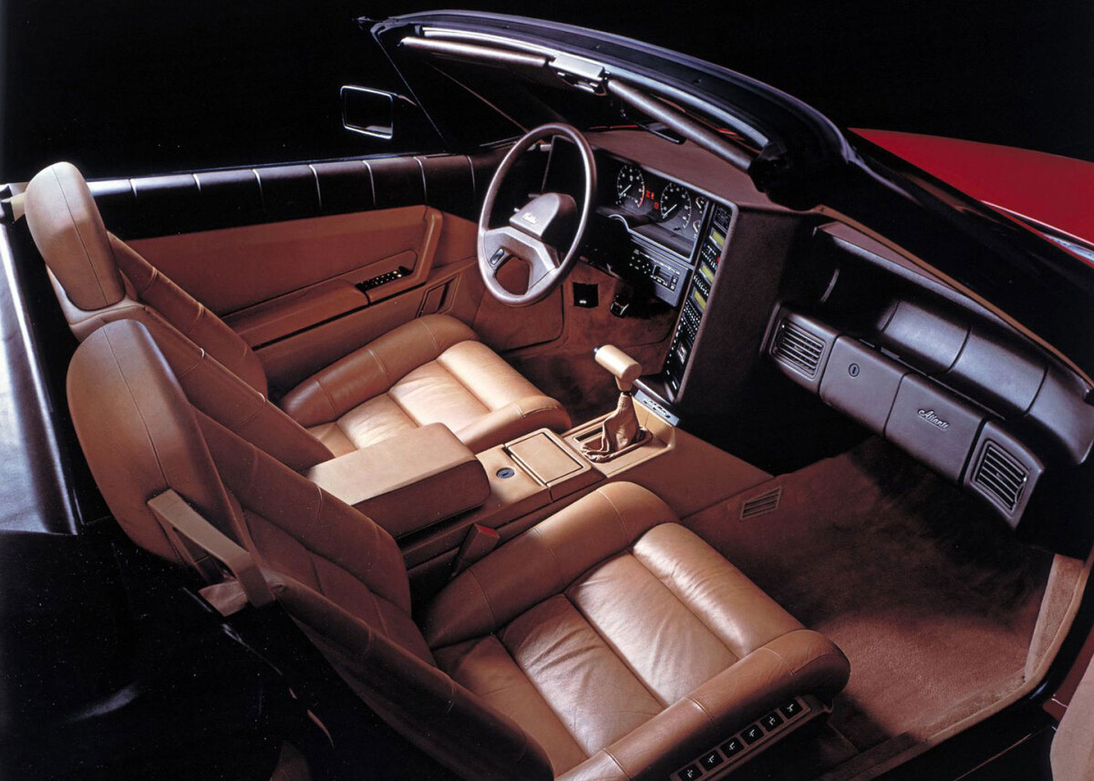 Cadillac Allanté - história