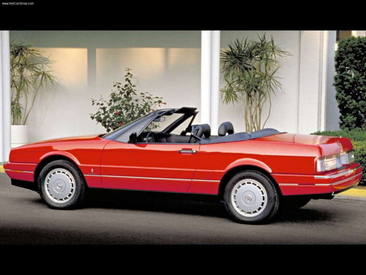 Cadillac Allanté - história