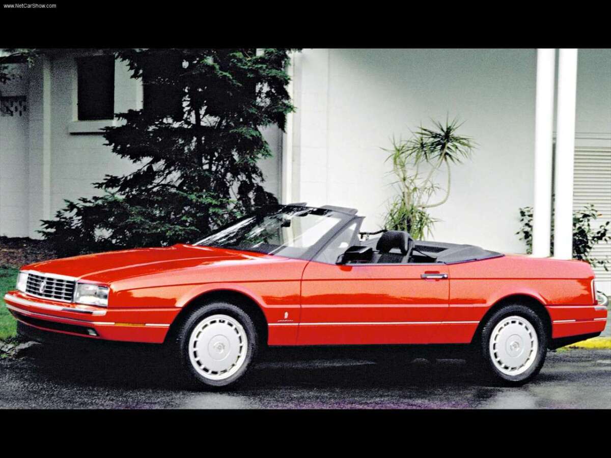 Cadillac Allanté - história
