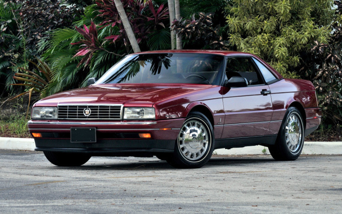 Cadillac Allanté - história