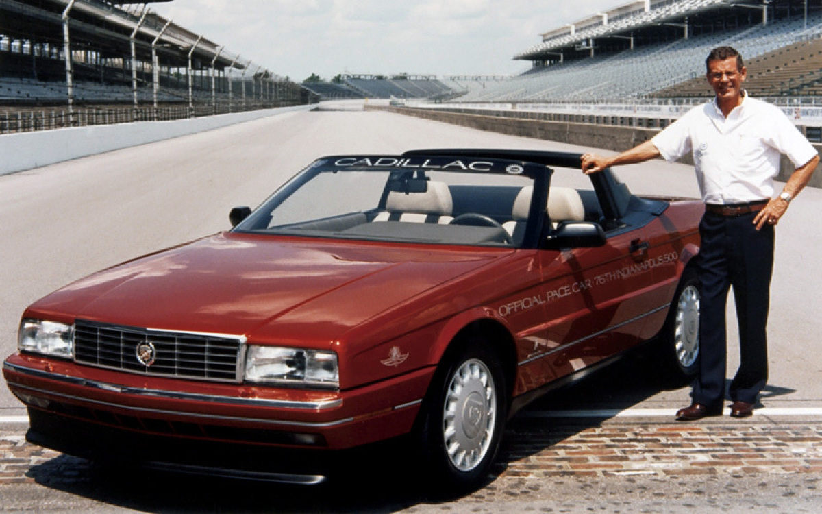 Cadillac Allanté - história