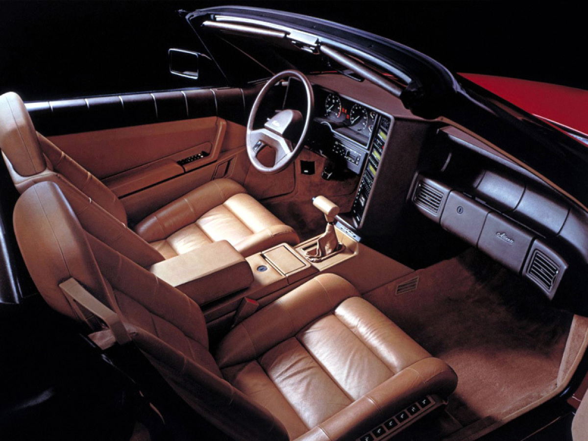 Cadillac Allanté - história