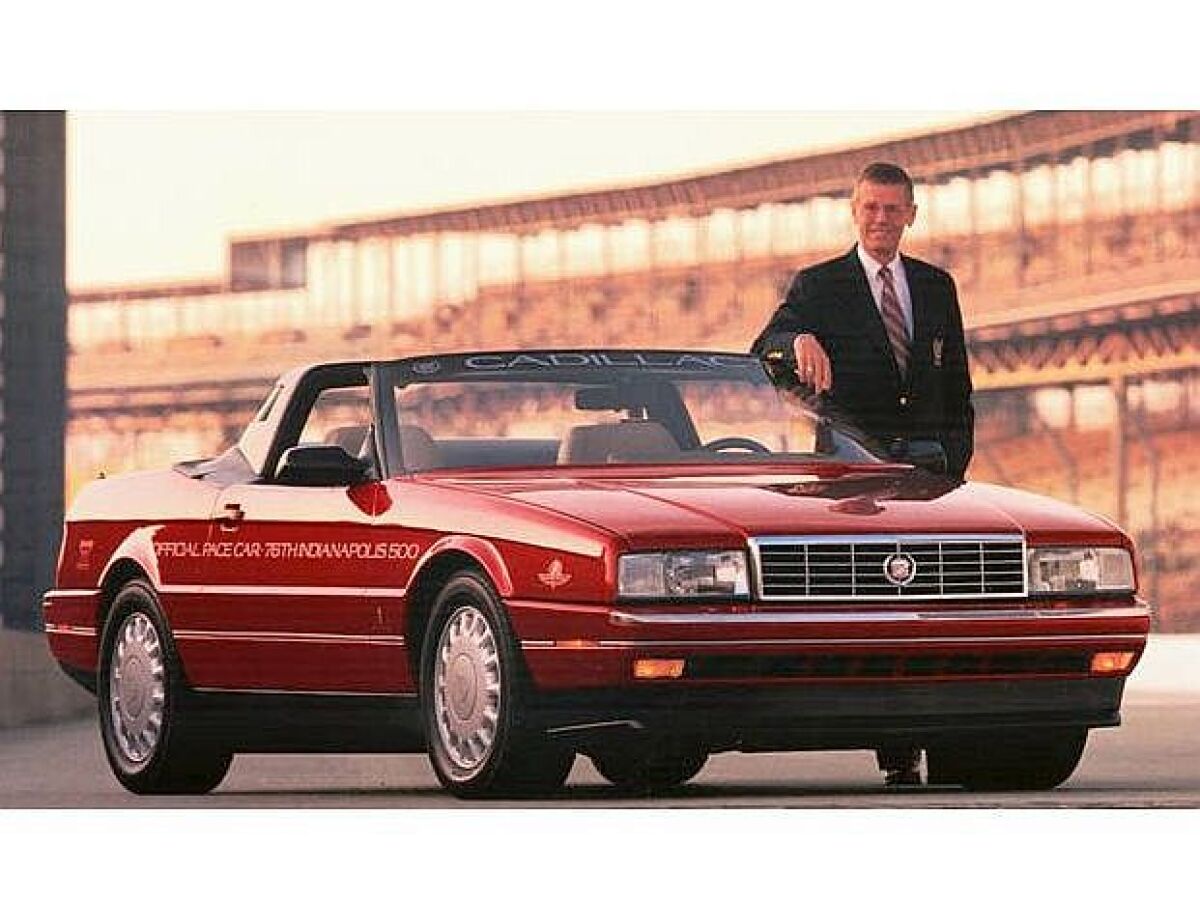 Cadillac Allanté - história