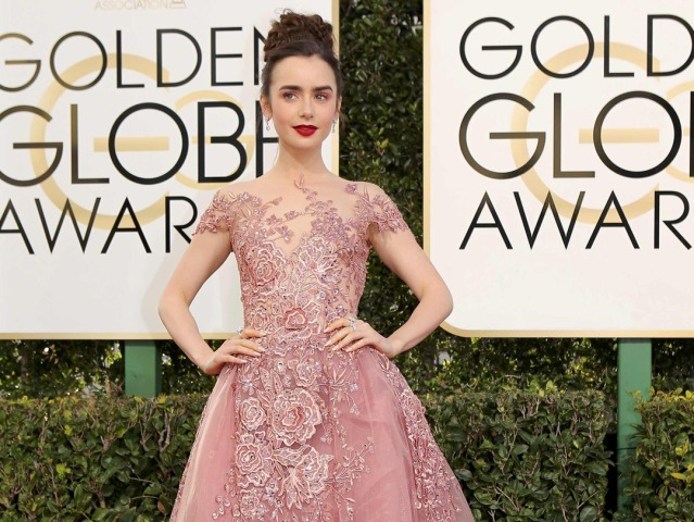 Herečka Lily Collins v róbe Zuhair Murad Couture.