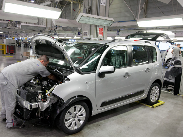 Automobilka PSA Peugeot, Citroen, Trnava
