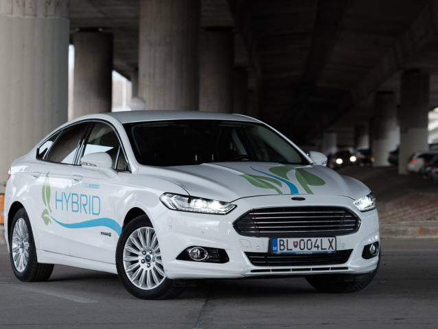 Ford Mondeo Hybrid