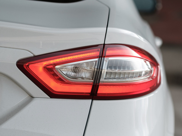 Ford Mondeo Hybrid