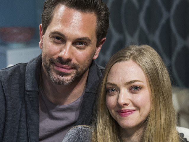 Amanda Seyfried a jej partner Thomas Sadoski n